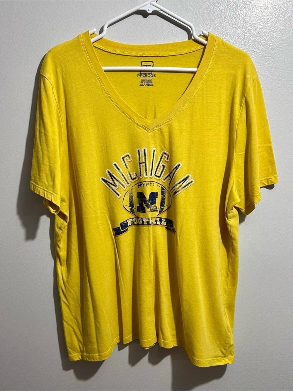 Pro Edge Yellow Michigan Football Short Sleeve Tee Size 2XL (576)